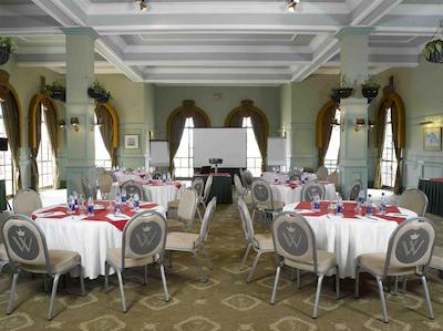 ویندسُر گولف هتل اند کونتری کلوب