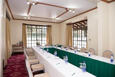 ویندسُر گولف هتل اند کونتری کلوب