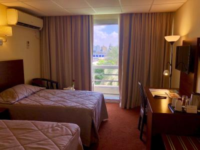 اجمان بیچ هتل