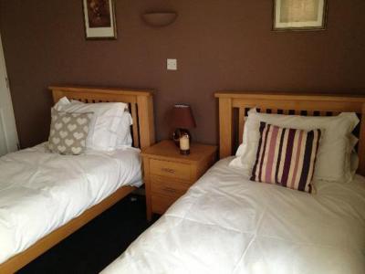 د کویینز هید این