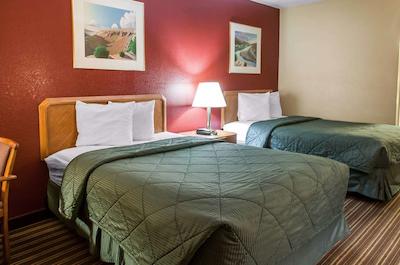 سوبوربان اکستندد است هتل ایست