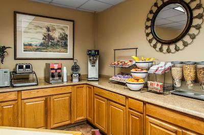 سوبوربان اکستندد است هتل ایست