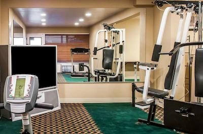 سوبوربان اکستندد است هتل ایست