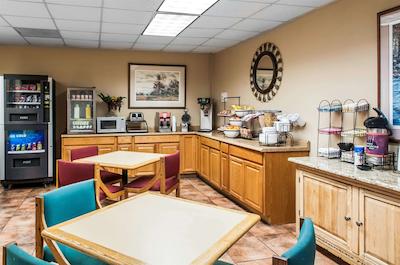 سوبوربان اکستندد است هتل ایست