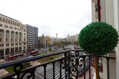 هستال ونشیا