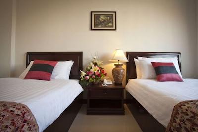 لاو گولدن هتل