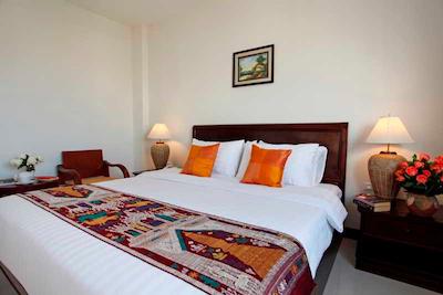 لاو گولدن هتل