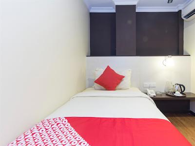 هتل دگراند اُرچارد