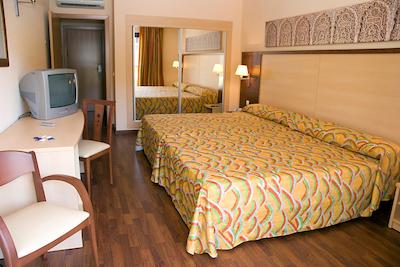 بست آلکزار هتل اند اپارتمنتز