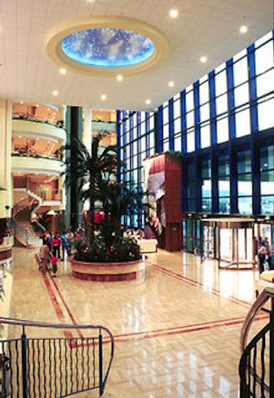 پنیسلا پلازا سویتز