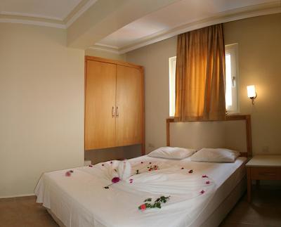 کلاز فامیلی اپارت