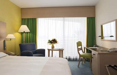 هتل کانز منتفلوری