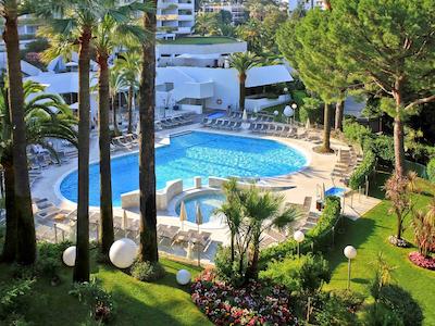 هتل کانز منتفلوری