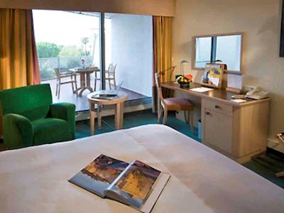 هتل کانز منتفلوری