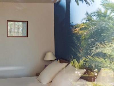 هتل کانز منتفلوری