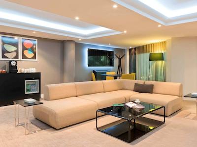 هتل کانز منتفلوری