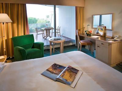 هتل کانز منتفلوری