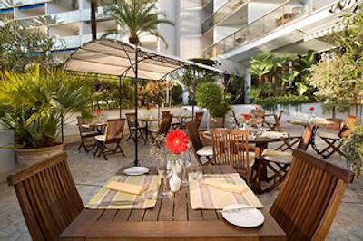 هتل کانز منتفلوری