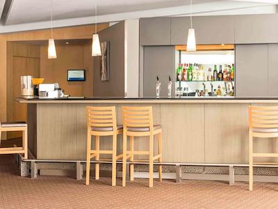 هتل کانز منتفلوری