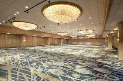 د وستین اُاکز هوستون ات د گالریا