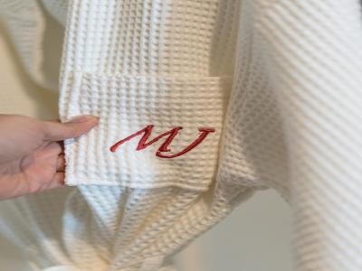 مج هتل اند سویتز