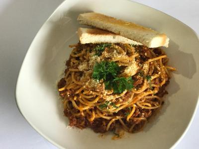 مج هتل اند سویتز