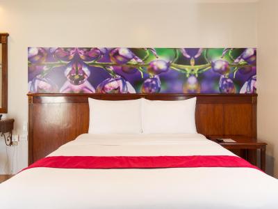 مج هتل اند سویتز