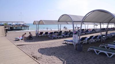 کلاب مگا سارای