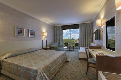 کلاب مگا سارای