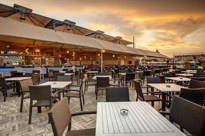 توی فان اند سان کلاب بلک