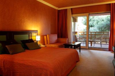 توی فان اند سان کلاب بلک