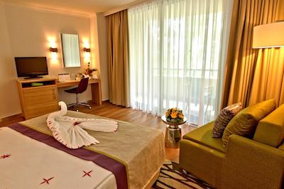 توی فان اند سان کلاب بلک