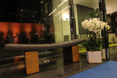 وارویک استون 55 هتل بیروت