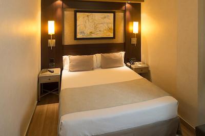 کاتالنیا میکادو