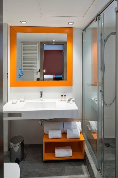 کاتالنیا میکادو