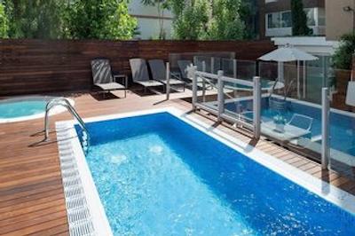 کاتالنیا میکادو