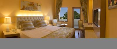 سسارز تمپل د لوکس