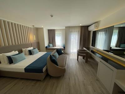 سسارز تمپل د لوکس