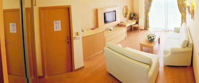 سسارز تمپل د لوکس