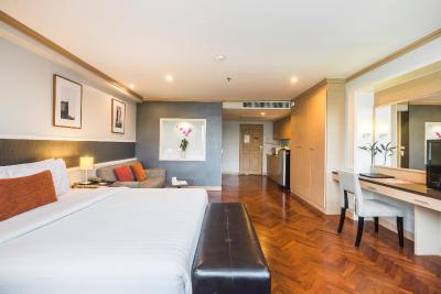 آلت هتل نانا