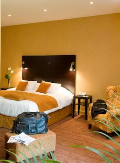 هتل مرکور بردیوکس چاتیو چارترنز