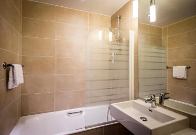 هتل مرکور بردیوکس چاتیو چارترنز