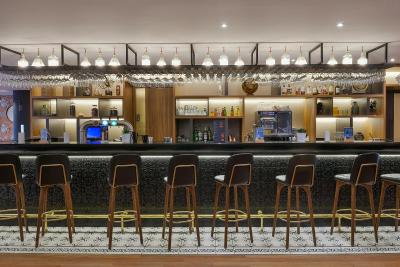 هتل مرکور بردیوکس چاتیو چارترنز