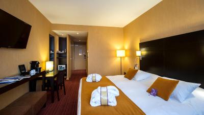 هتل مرکور بردیوکس چاتیو چارترنز