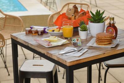 هتل مرکور بردیوکس چاتیو چارترنز