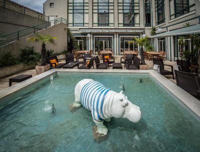 هتل مرکور بردیوکس چاتیو چارترنز