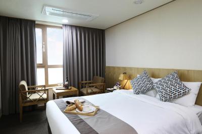 گولدن سیتی هتل دنگدامون