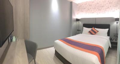 استودیو سوخومویت 18 بای آی چک این