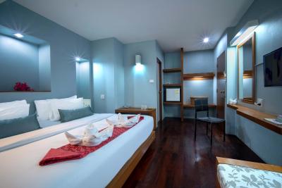 ویلا چا چا فرا آتیت