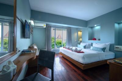 ویلا چا چا فرا آتیت